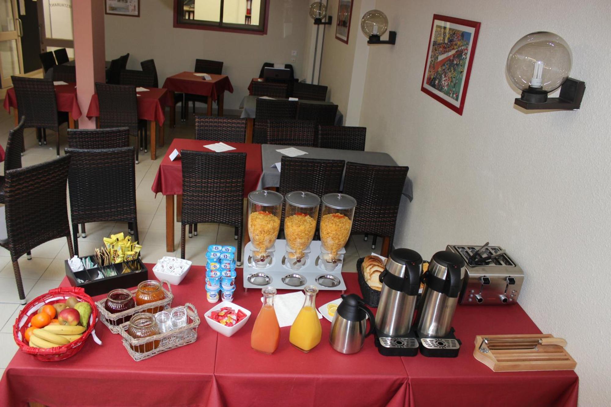 דקס Hotel Bains Sarrailh מראה חיצוני תמונה