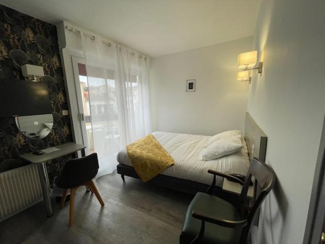דקס Hotel Bains Sarrailh מראה חיצוני תמונה