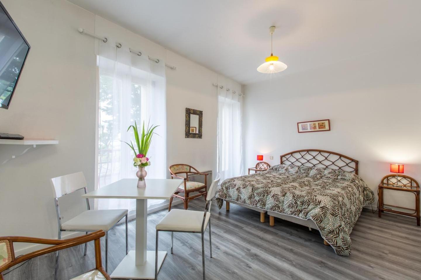 דקס Hotel Bains Sarrailh מראה חיצוני תמונה