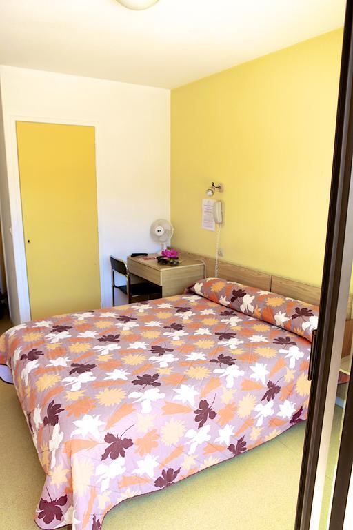 דקס Hotel Bains Sarrailh חדר תמונה