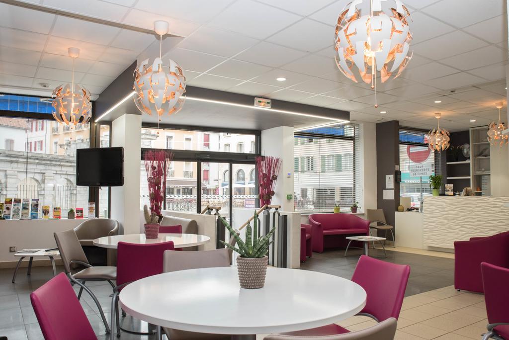 דקס Hotel Bains Sarrailh מראה חיצוני תמונה