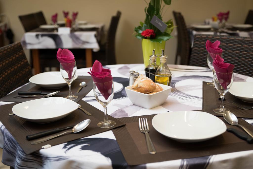 דקס Hotel Bains Sarrailh מראה חיצוני תמונה